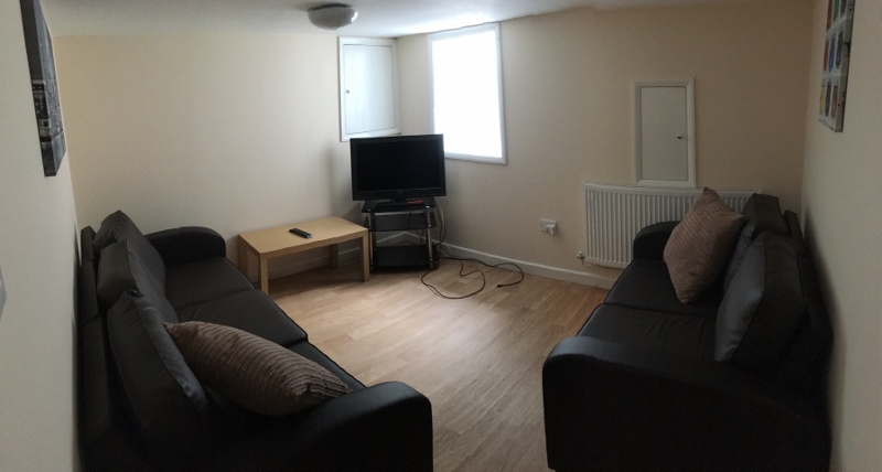 18NR-LivingRoom.jpg